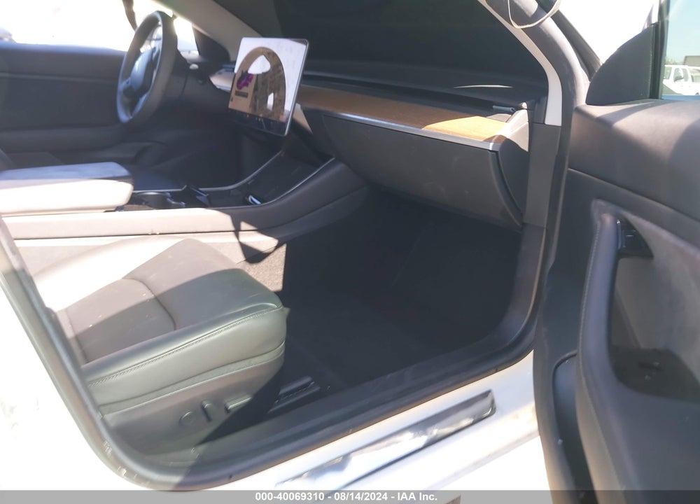 2019 TESLA MODEL 3 LONG RANGE/PERFORMANCE VIN: 5YJ3E1EB8KF469341