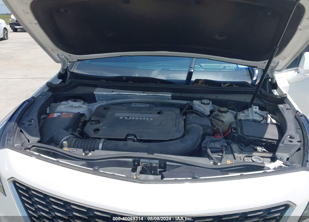 2019 CADILLAC XT4 PREMIUM LUXURY VIN: 1GYFZCR4XKF143104