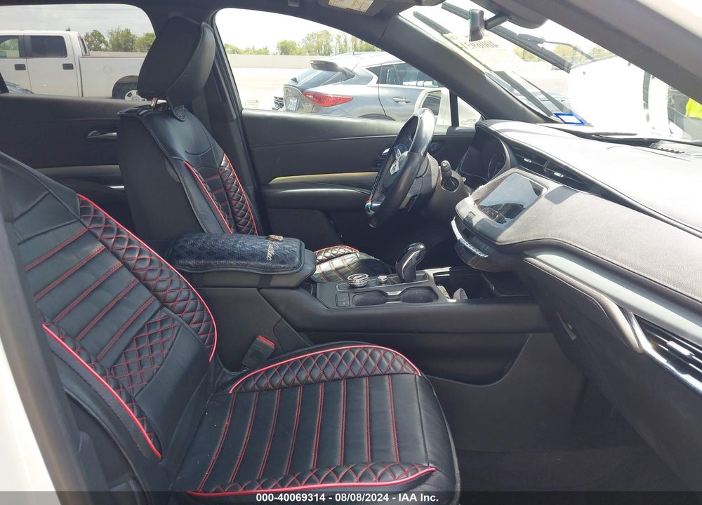 2019 CADILLAC XT4 PREMIUM LUXURY VIN: 1GYFZCR4XKF143104