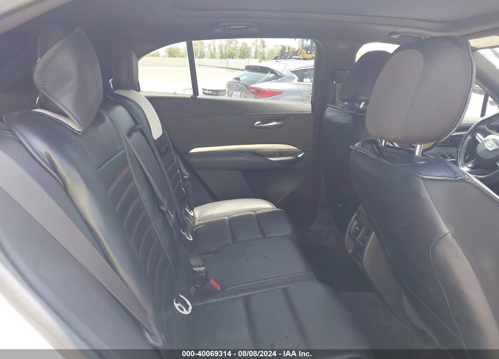 2019 CADILLAC XT4 PREMIUM LUXURY VIN: 1GYFZCR4XKF143104