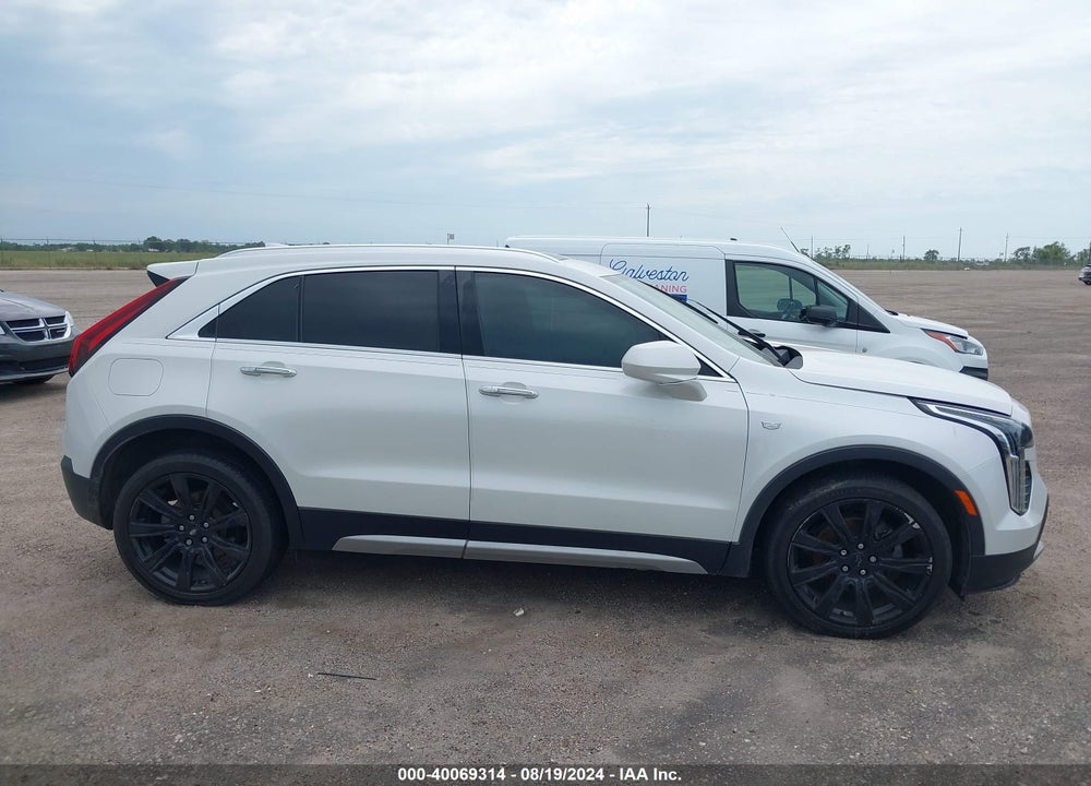 2019 CADILLAC XT4 PREMIUM LUXURY VIN: 1GYFZCR4XKF143104
