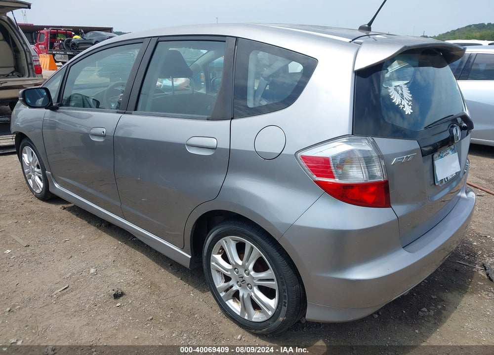 2010 HONDA FIT SPORT VIN: JHMGE8H4XAC028635