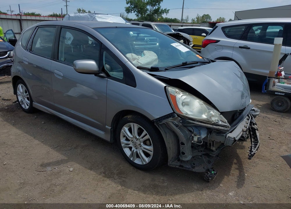 2010 HONDA FIT SPORT VIN: JHMGE8H4XAC028635