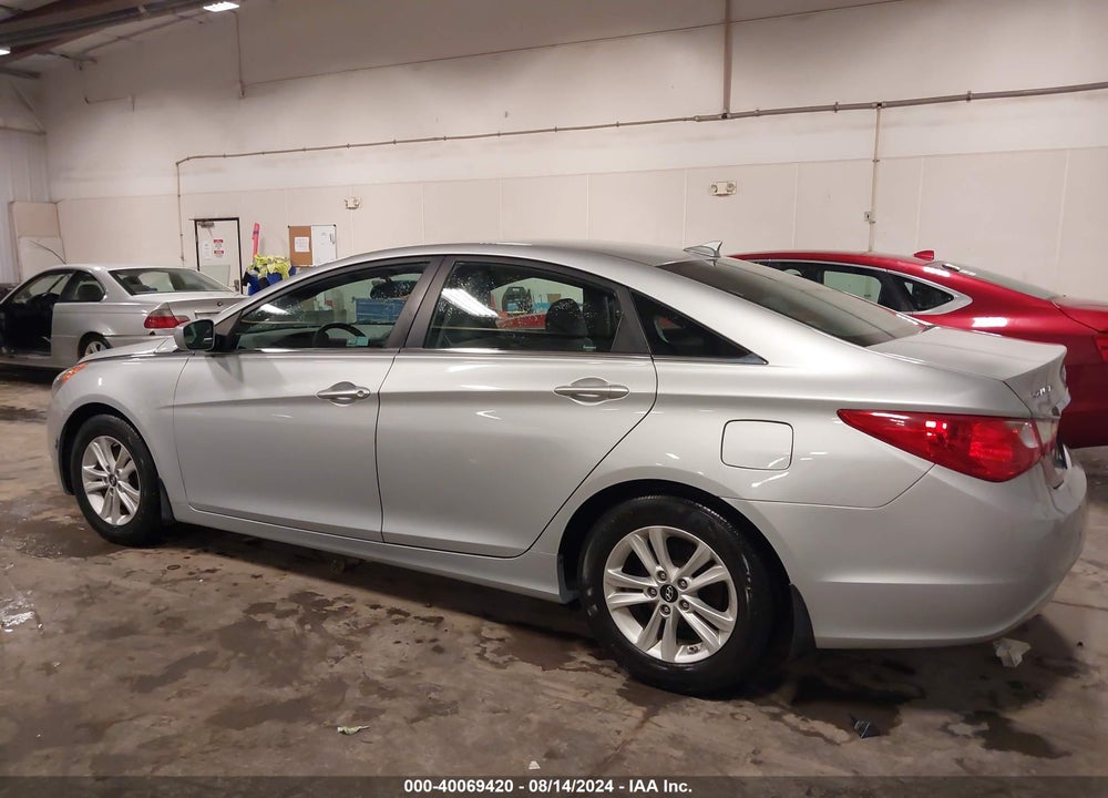 2013 HYUNDAI SONATA GLS VIN: 5NPEB4AC1DH793365