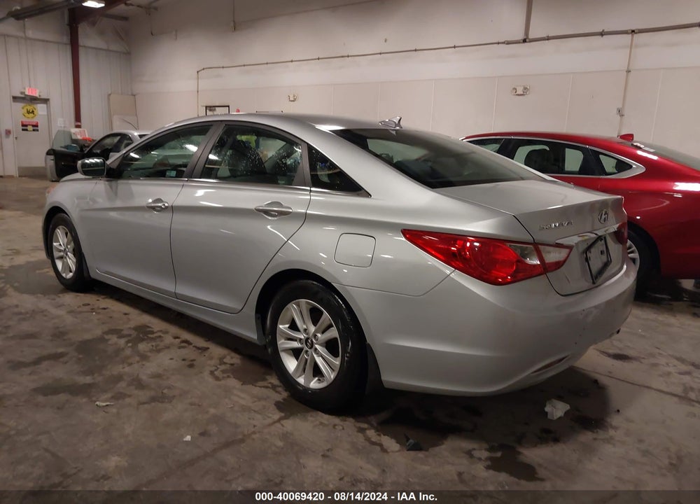 2013 HYUNDAI SONATA GLS VIN: 5NPEB4AC1DH793365