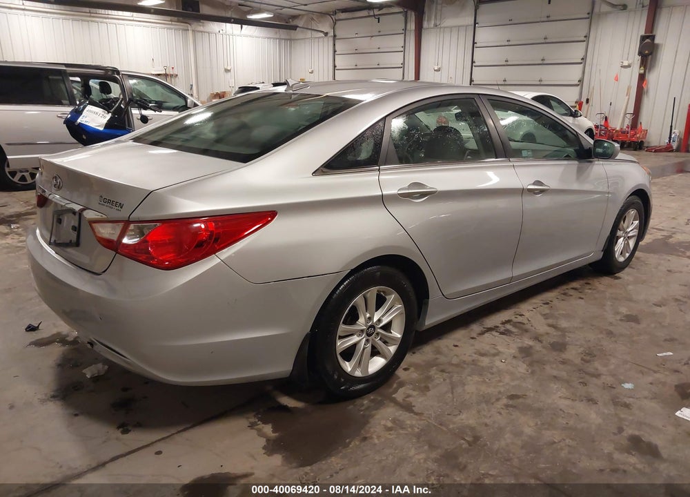 2013 HYUNDAI SONATA GLS VIN: 5NPEB4AC1DH793365