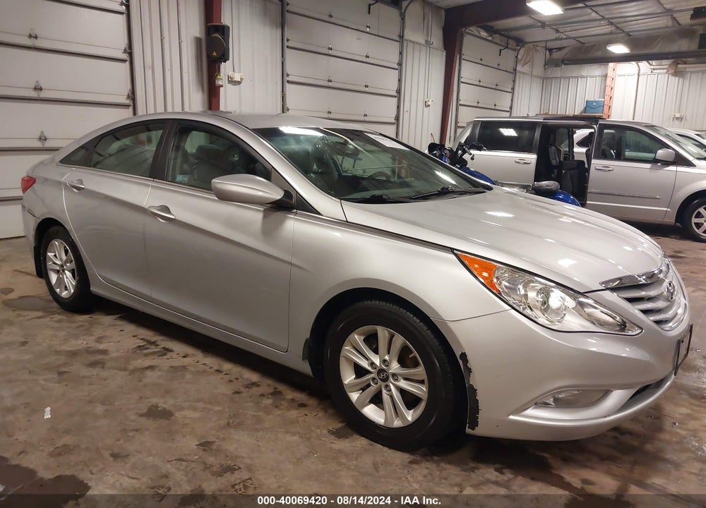 2013 HYUNDAI SONATA GLS VIN: 5NPEB4AC1DH793365
