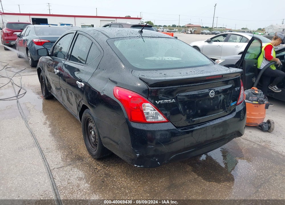 2015 NISSAN VERSA 1.6 SV VIN: 3N1CN7AP7FL824496