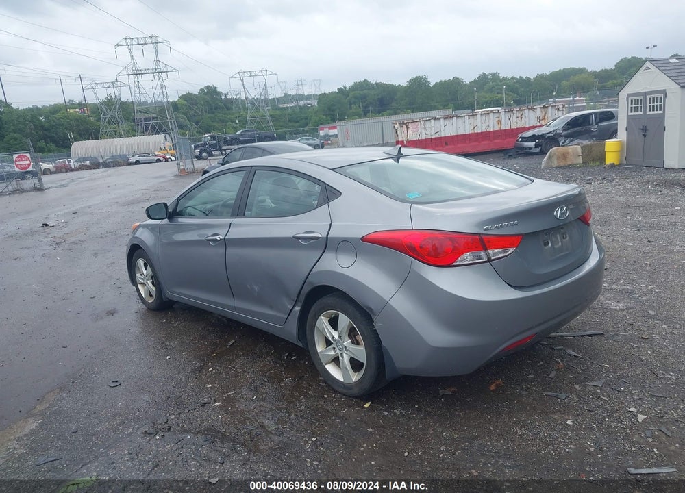 2013 HYUNDAI ELANTRA GLS VIN: KMHDH4AE8DU918147