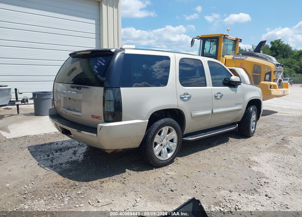 2007 GMC YUKON DENALI VIN: 1GKFK63807J293206