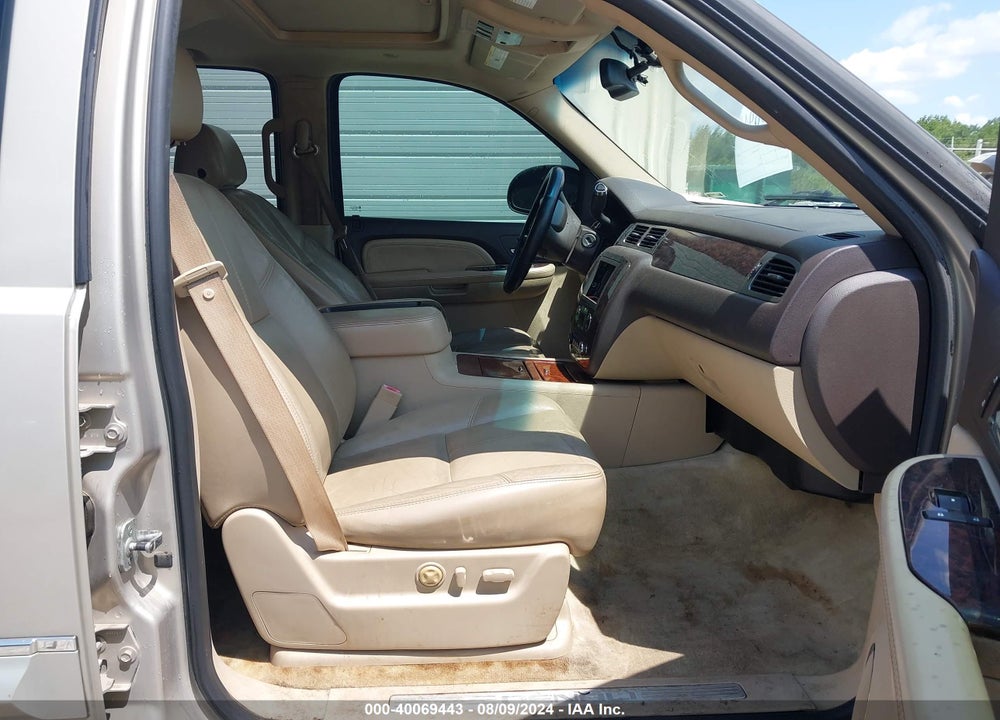 2007 GMC YUKON DENALI VIN: 1GKFK63807J293206
