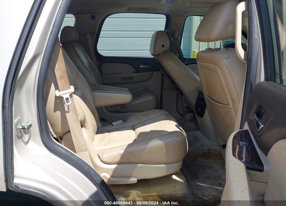 2007 GMC YUKON DENALI VIN: 1GKFK63807J293206