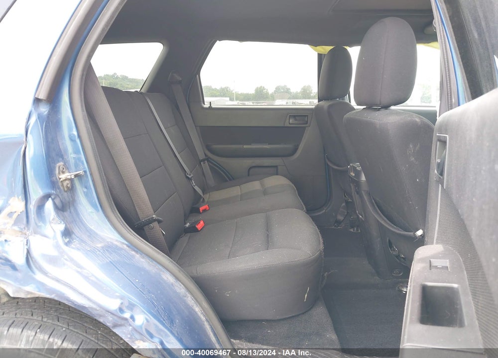 2010 FORD ESCAPE XLT VIN: 1FMCU0D70AKA34174