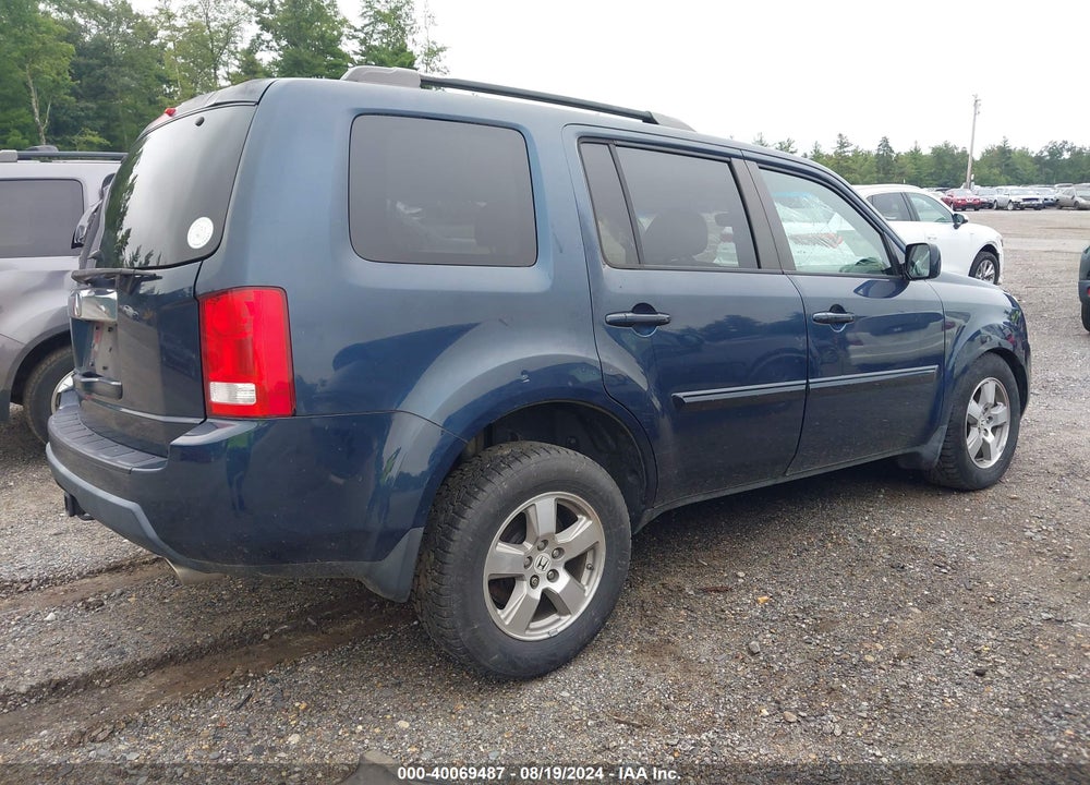 2011 HONDA PILOT EX-L VIN: 5FNYF3H50BB014195