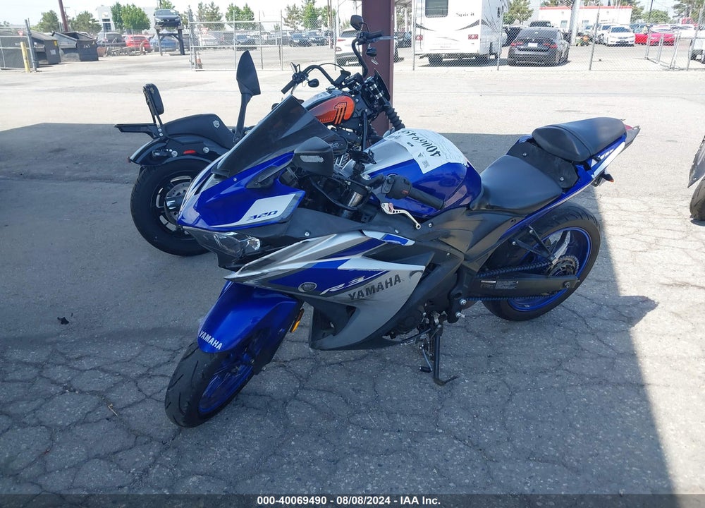 2015 YAMAHA YZFR3 VIN: MH3RH06Y5FK001270