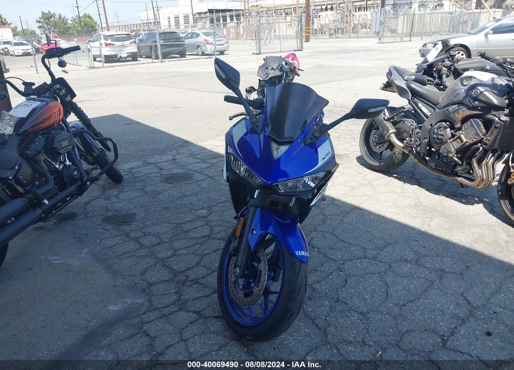 2015 YAMAHA YZFR3 VIN: MH3RH06Y5FK001270