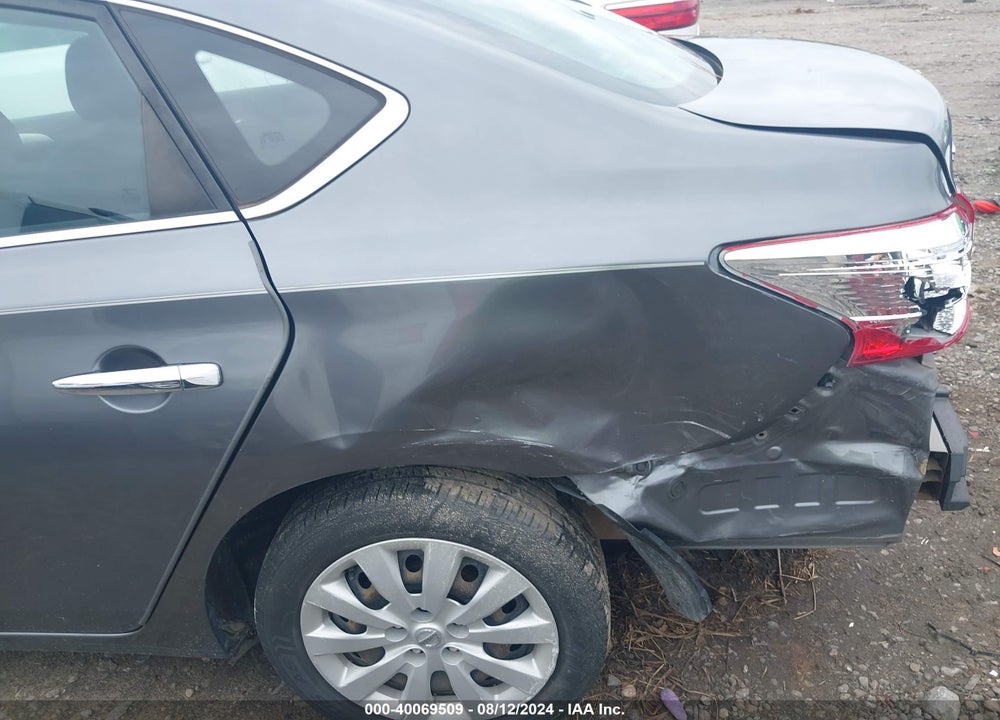 2018 NISSAN SENTRA S VIN: 3N1AB7AP1JY340500