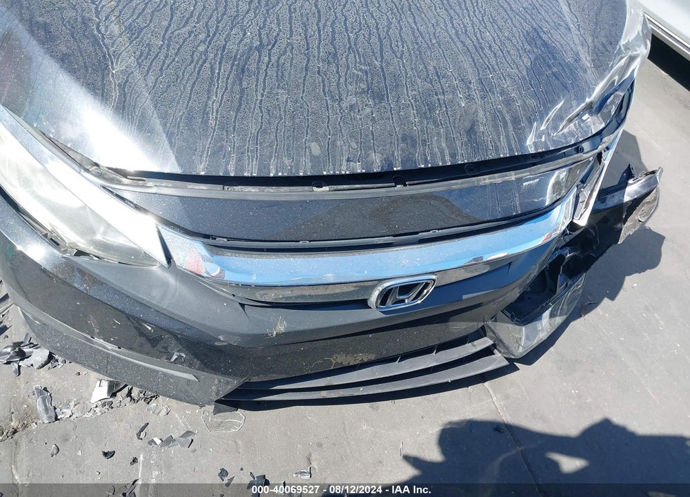 2018 HONDA CIVIC LX VIN: 2HGFC2F53JH535581