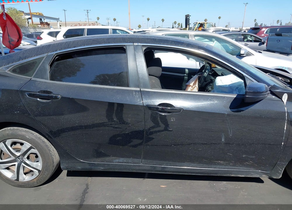 2018 HONDA CIVIC LX VIN: 2HGFC2F53JH535581