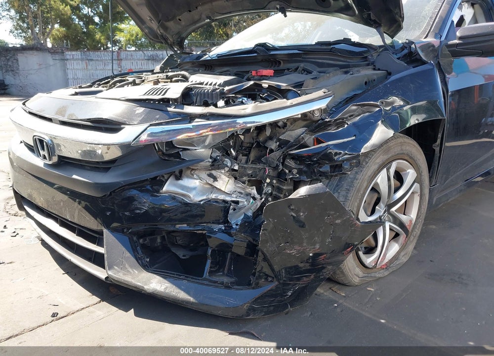 2018 HONDA CIVIC LX VIN: 2HGFC2F53JH535581