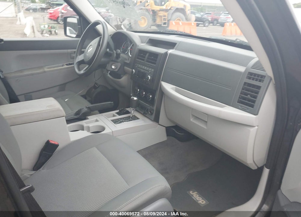 2008 JEEP LIBERTY SPORT VIN: 1J8GN28KX8W160342