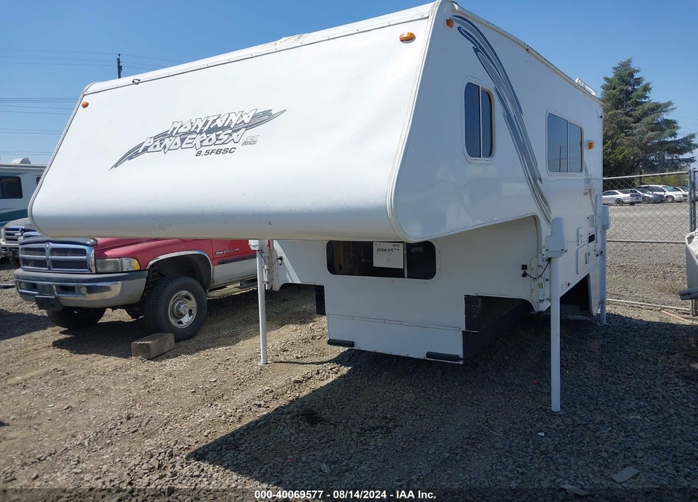 2008 MONTANA S&S  PONDEROSA VIN: 859371