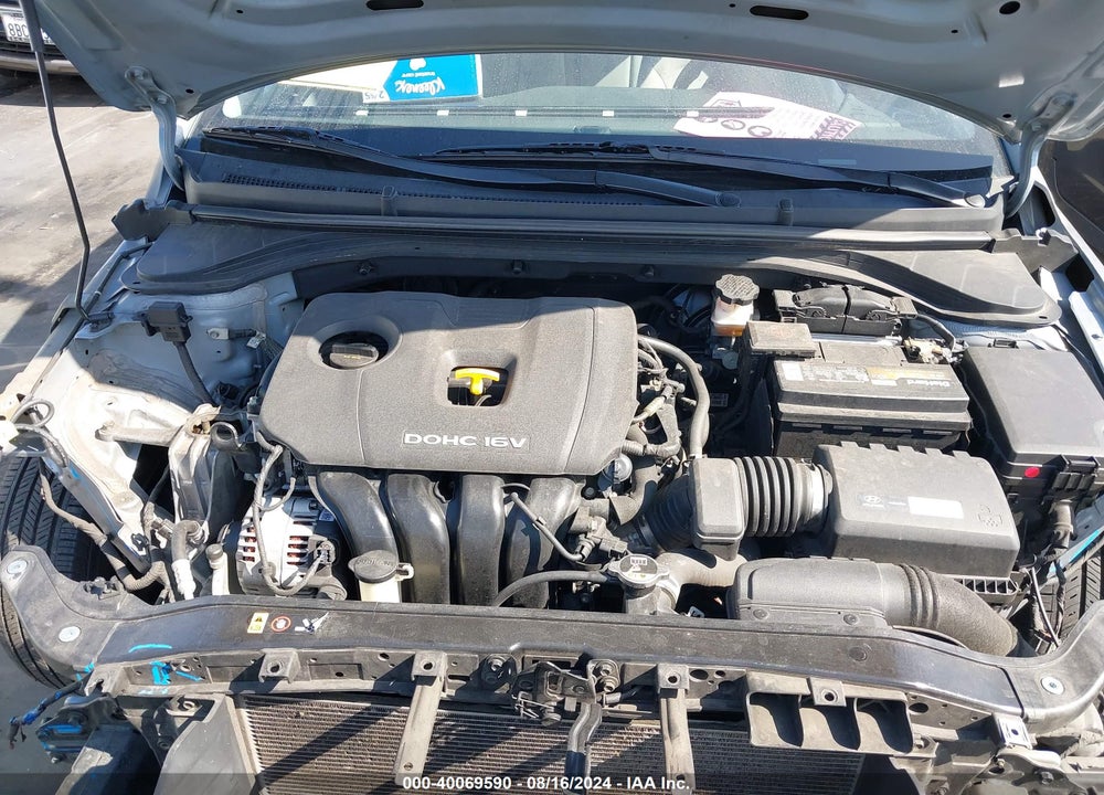 2017 HYUNDAI ELANTRA VIN: 5NPD74LF5HH202111