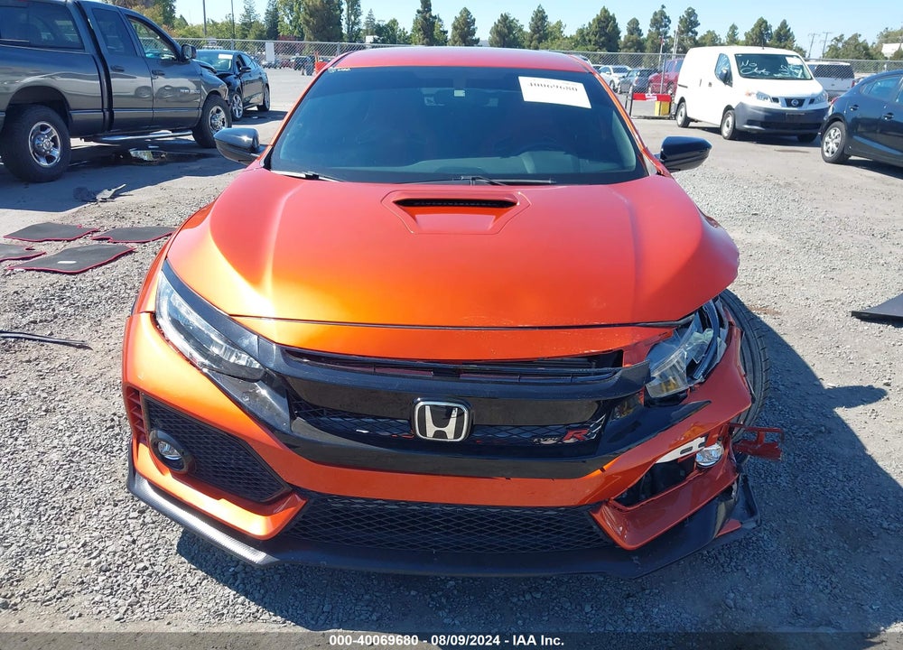 2018 HONDA CIVIC TYPE-R TOURING VIN: SHHFK8G75JU204588