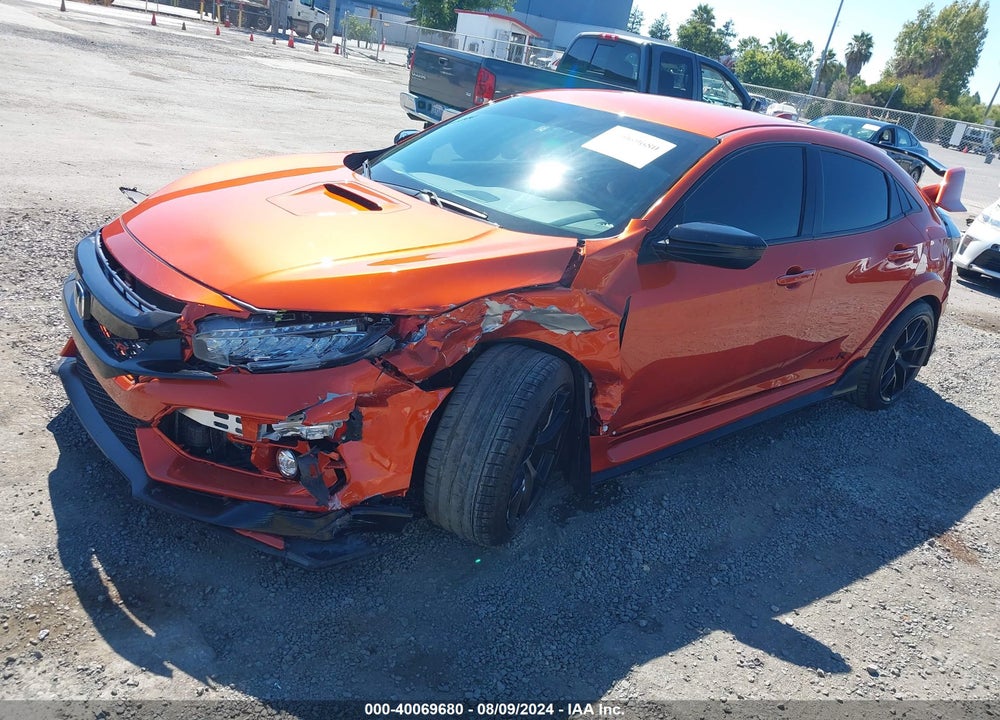 2018 HONDA CIVIC TYPE-R TOURING VIN: SHHFK8G75JU204588
