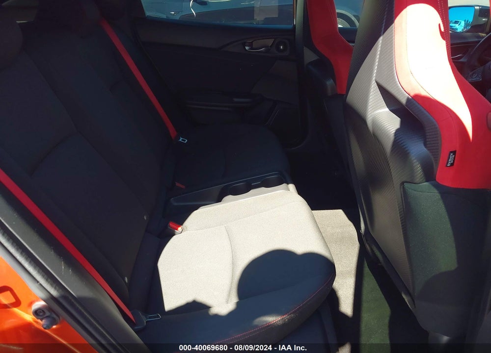 2018 HONDA CIVIC TYPE-R TOURING VIN: SHHFK8G75JU204588
