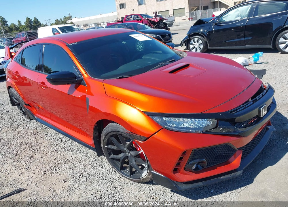 2018 HONDA CIVIC TYPE-R TOURING VIN: SHHFK8G75JU204588