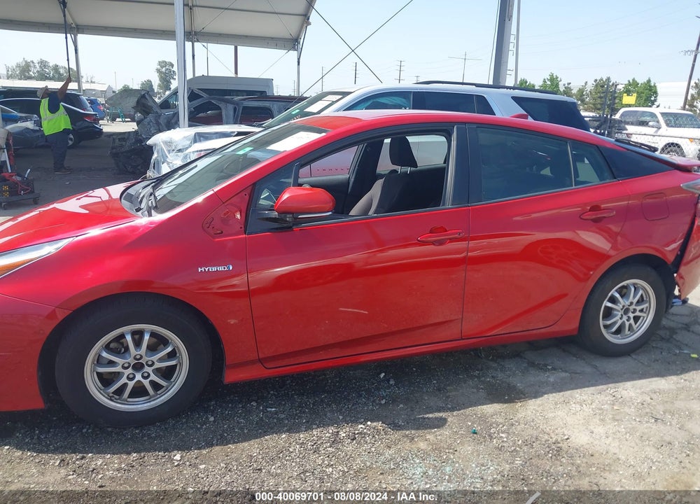 2018 TOYOTA PRIUS TWO VIN: JTDKBRFU7J3060116
