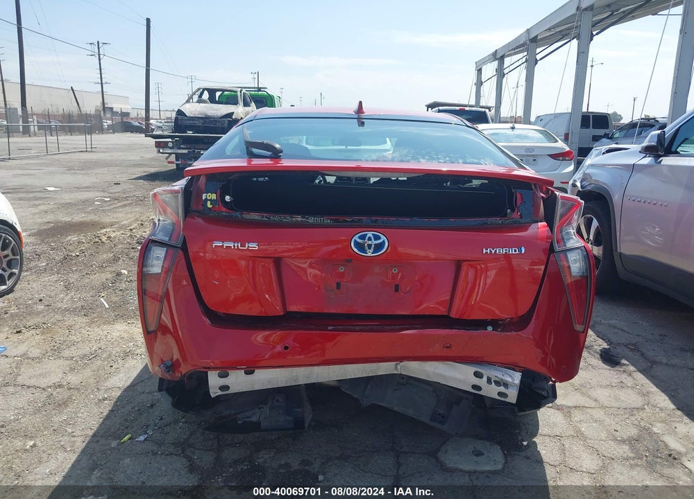 2018 TOYOTA PRIUS TWO VIN: JTDKBRFU7J3060116