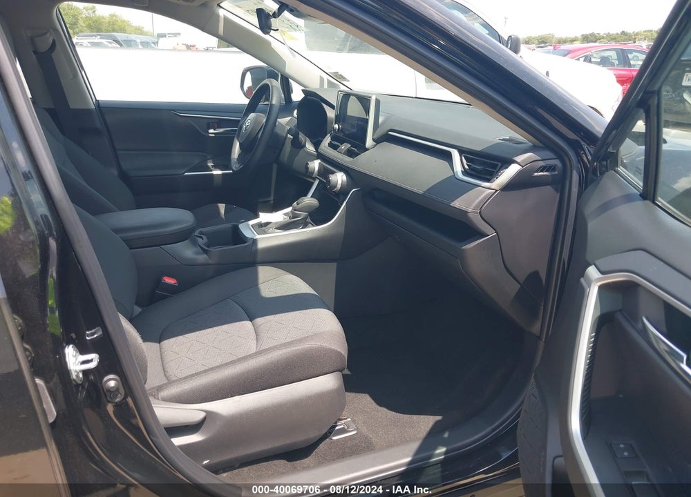 2024 TOYOTA RAV4 XLE VIN: 2T3W1RFV4RC280935