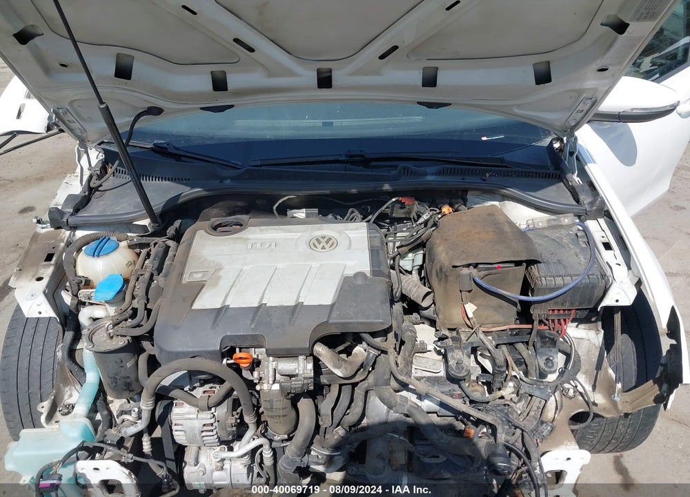 2013 VOLKSWAGEN GOLF 2.0L TDI 4-DOOR VIN: WVWDM7AJ8DW043039