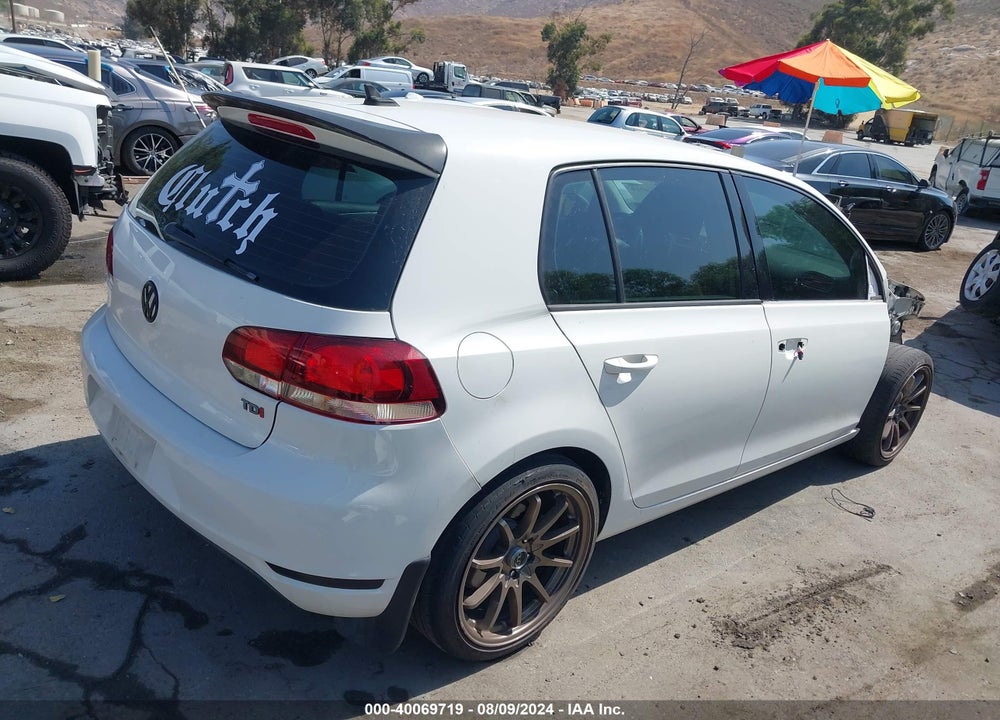 2013 VOLKSWAGEN GOLF 2.0L TDI 4-DOOR VIN: WVWDM7AJ8DW043039