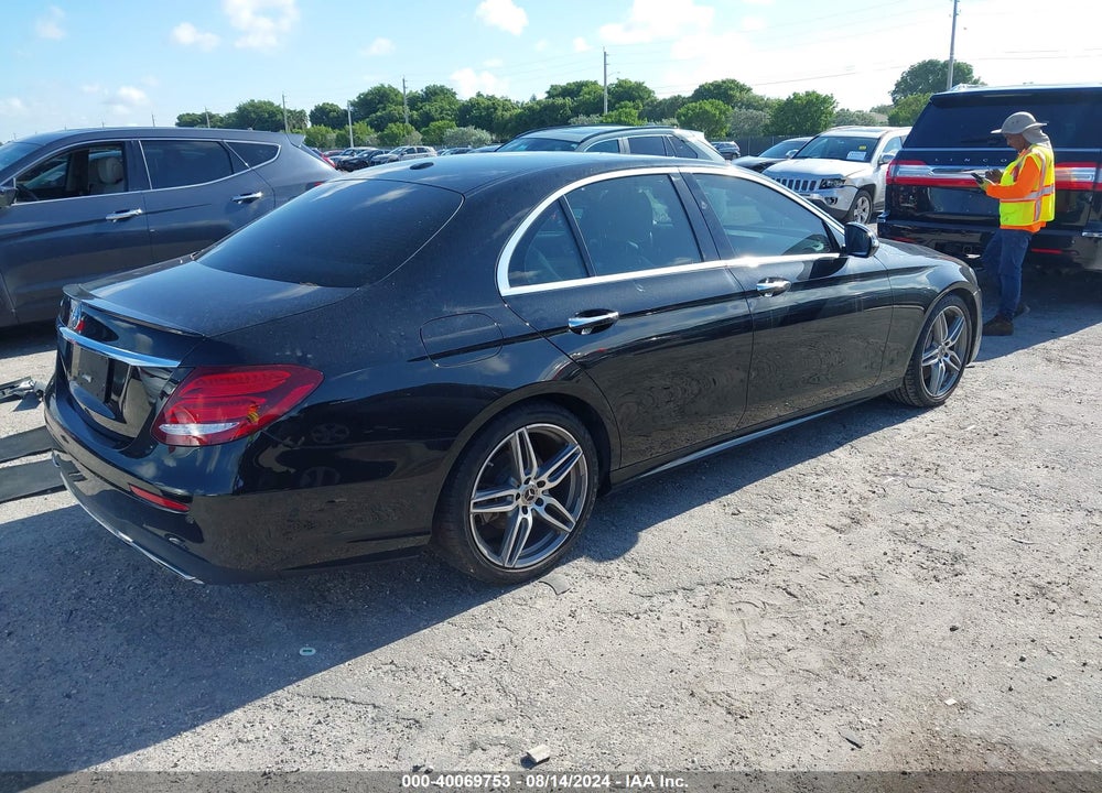 2018 MERCEDES-BENZ E 300 VIN: WDDZF4JB0JA333815