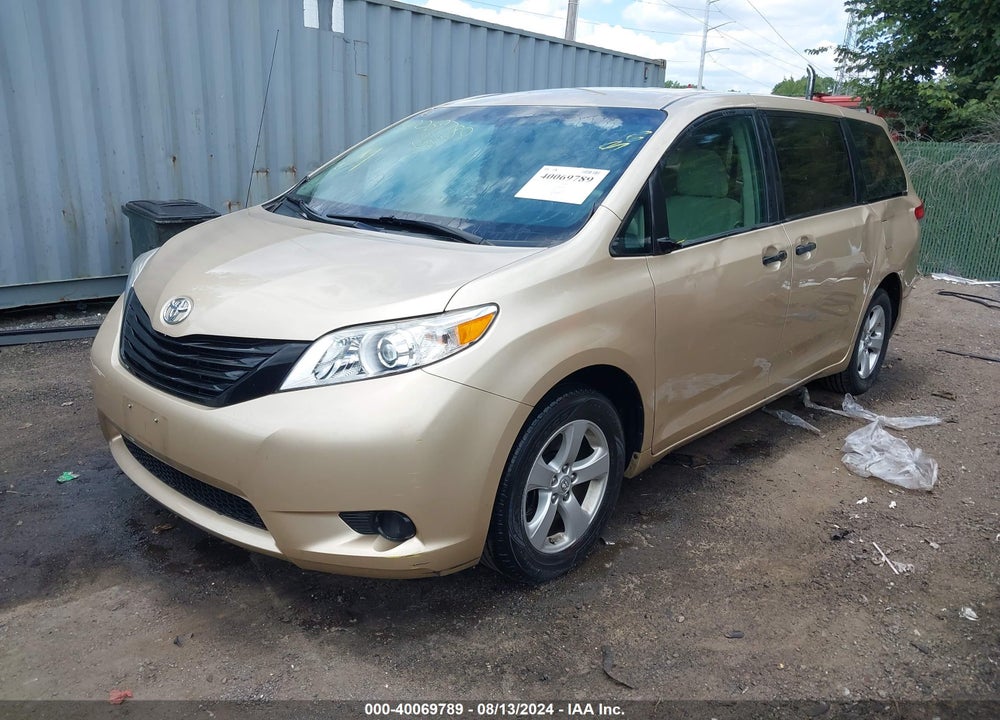 2011 TOYOTA SIENNA VIN: 5TDKA3DC8BS004888