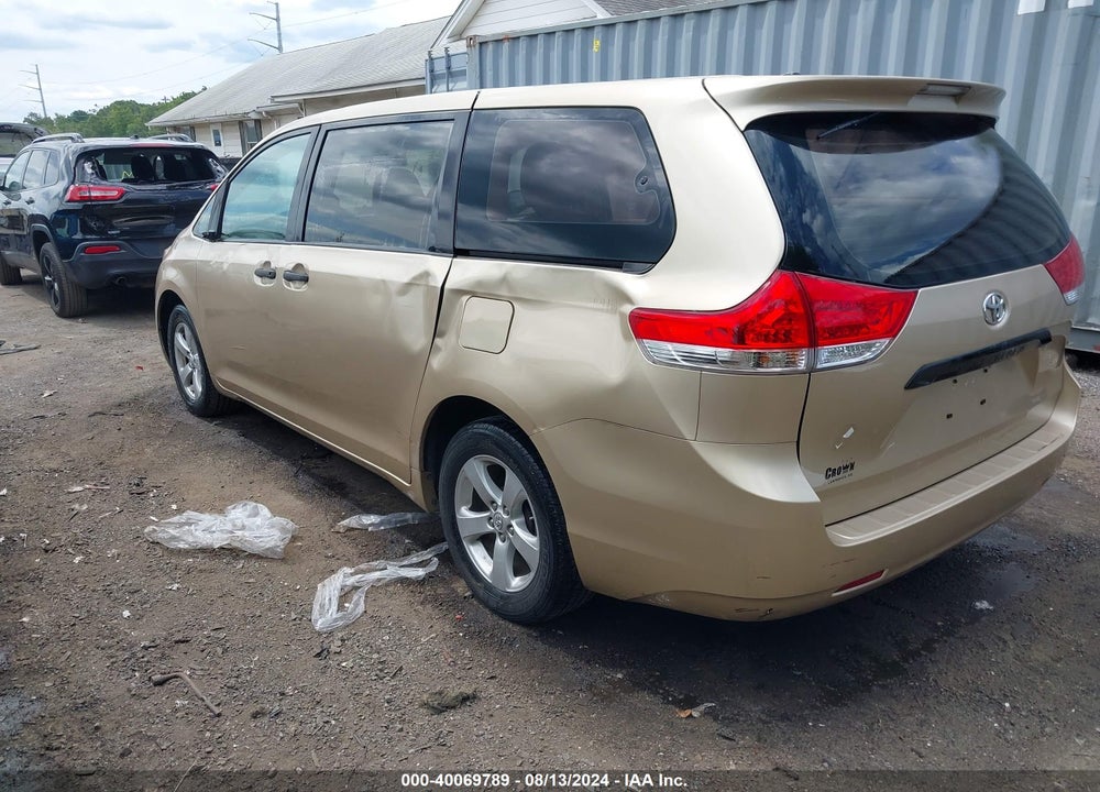 2011 TOYOTA SIENNA VIN: 5TDKA3DC8BS004888