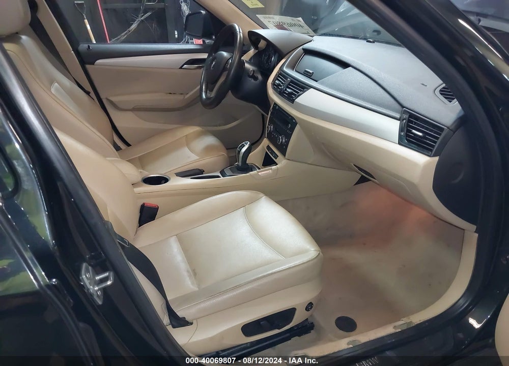 2014 BMW X1 SDRIVE28I VIN: WBAVM1C50EVW50784