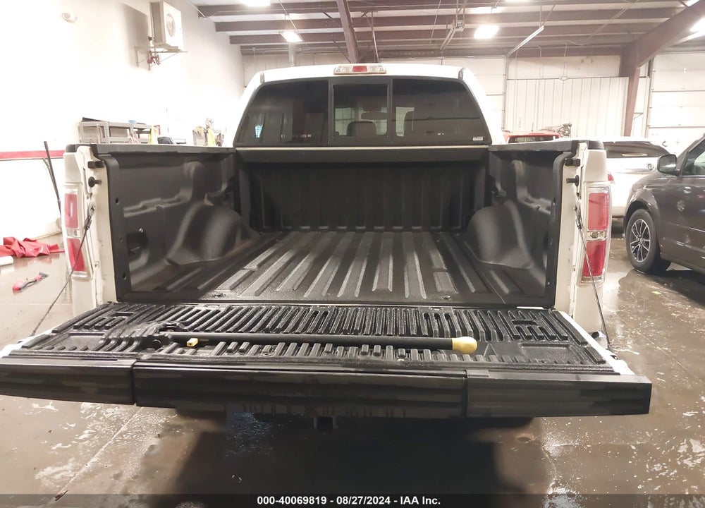 2014 FORD F-150 LARIAT VIN: 1FTFW1EF8EKG48452