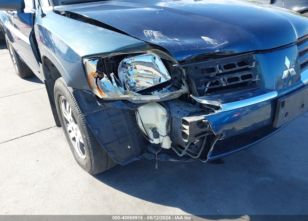 2004 MITSUBISHI ENDEAVOR XLS VIN: 4A4MN31S84E046102