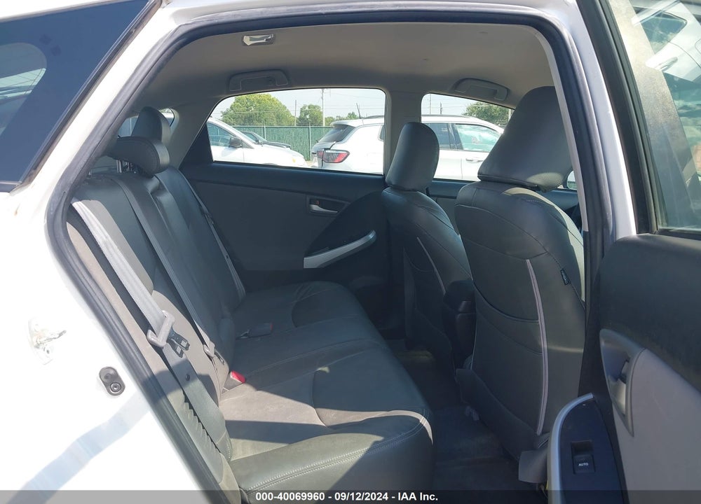 2015 TOYOTA PRIUS THREE VIN: JTDKN3DU1F0417581