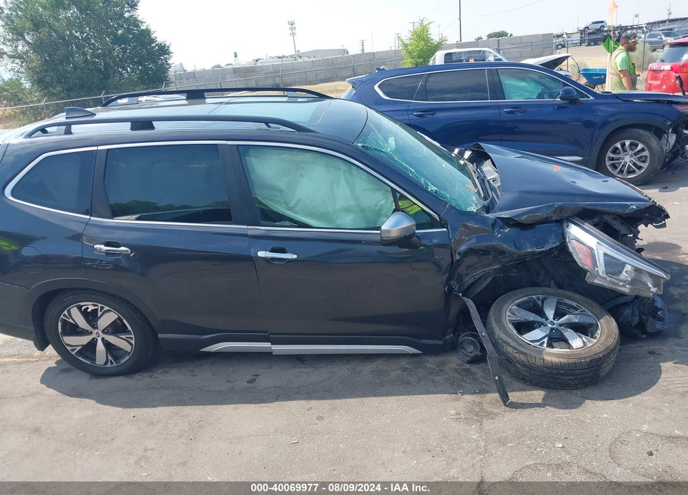 2019 SUBARU FORESTER TOURING VIN: JF2SKAWCXKH545722