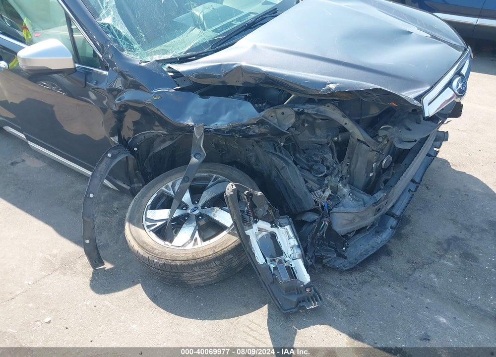 2019 SUBARU FORESTER TOURING VIN: JF2SKAWCXKH545722