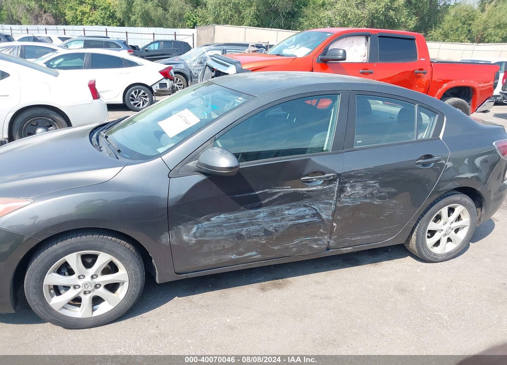 2010 MAZDA 3 I TOURING VIN: JM1BL1SFXA1300356