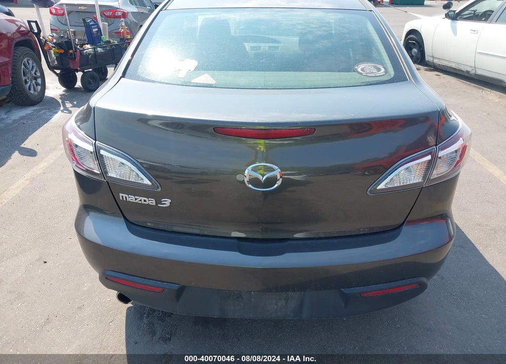 2010 MAZDA 3 I TOURING VIN: JM1BL1SFXA1300356