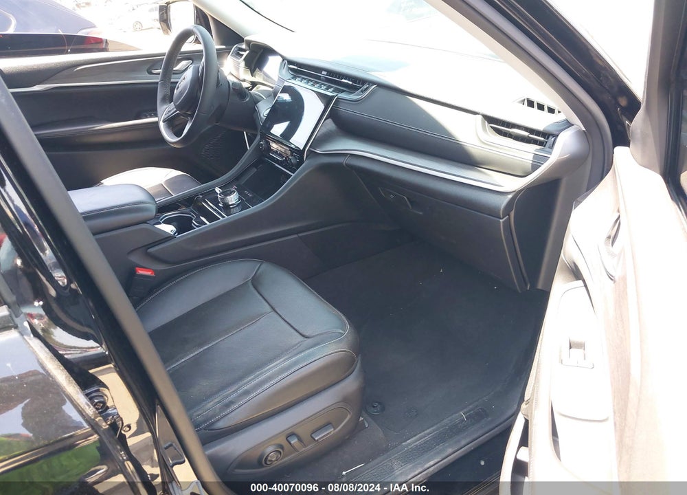 2023 JEEP GRAND CHEROKEE L LIMITED 4X4 VIN: 1C4RJKBG6P8713572
