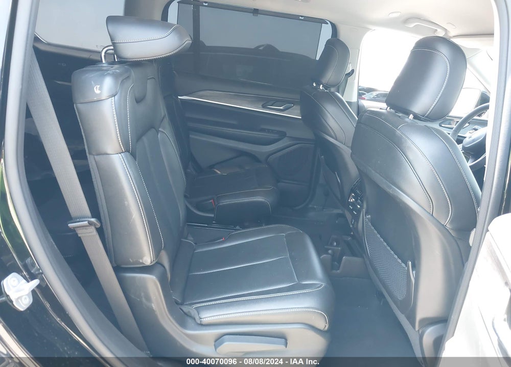 2023 JEEP GRAND CHEROKEE L LIMITED 4X4 VIN: 1C4RJKBG6P8713572
