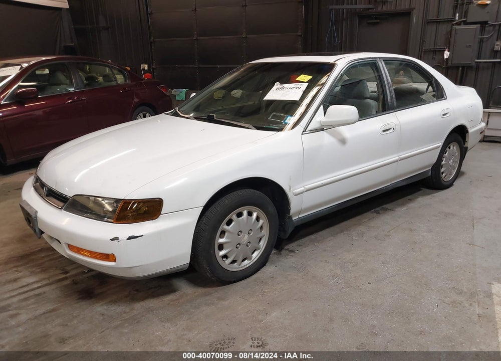 1996 HONDA ACCORD EX/EX-R VIN: 1HGCD5651TA039438